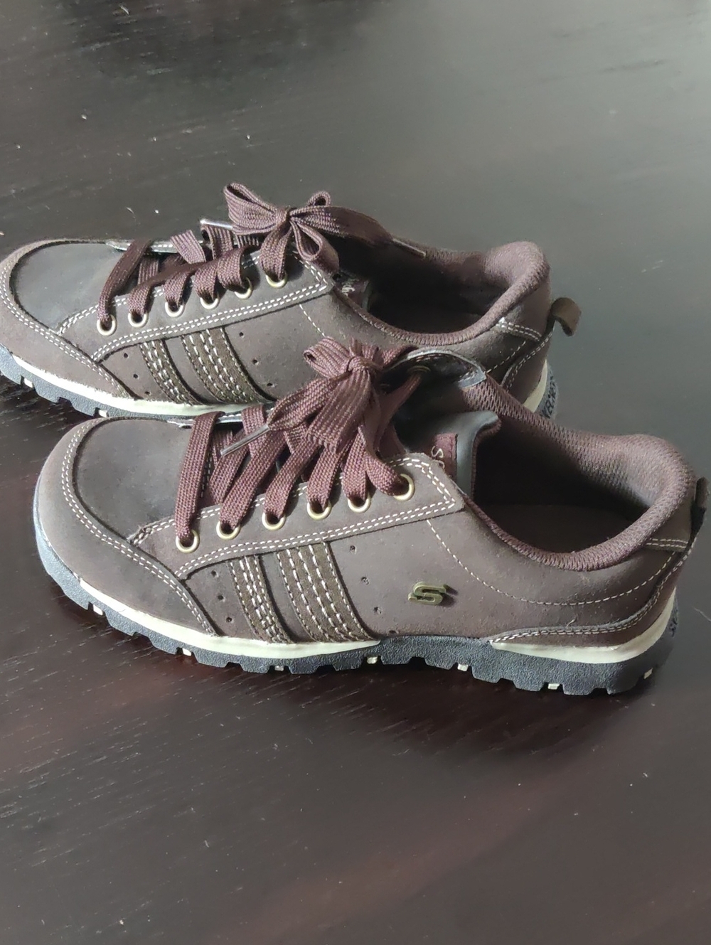 Skechers Men’s Dark Brown Lace-Up Casual Sneakers
